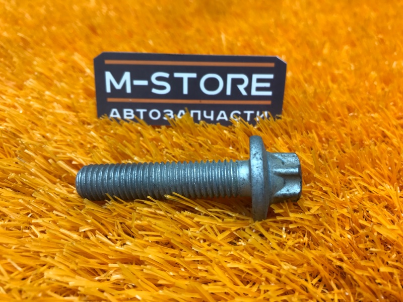 болт подвески, 50 рублей, Красноярск