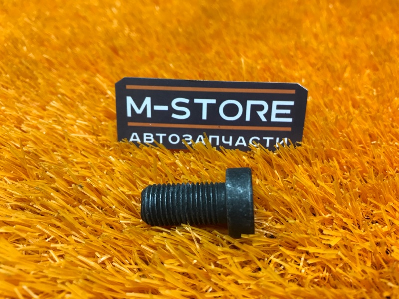 болт подвески, 50 рублей, Красноярск