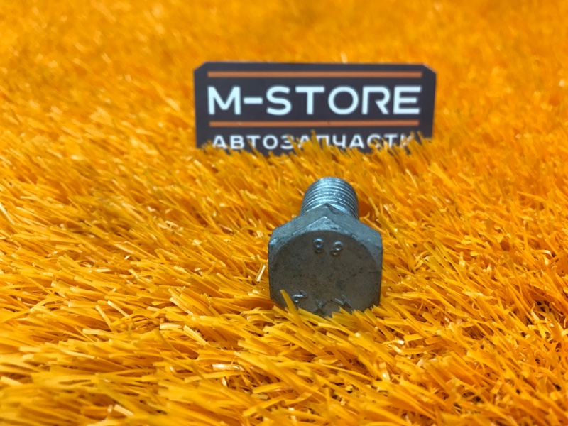 болт подвески, 50 рублей, Красноярск