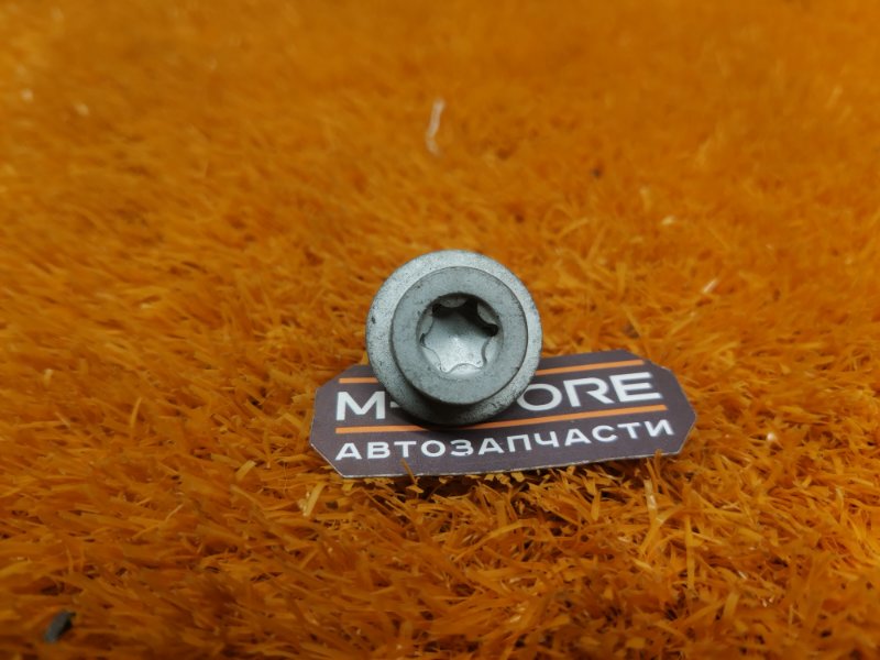 болт подвески, 50 рублей, Красноярск