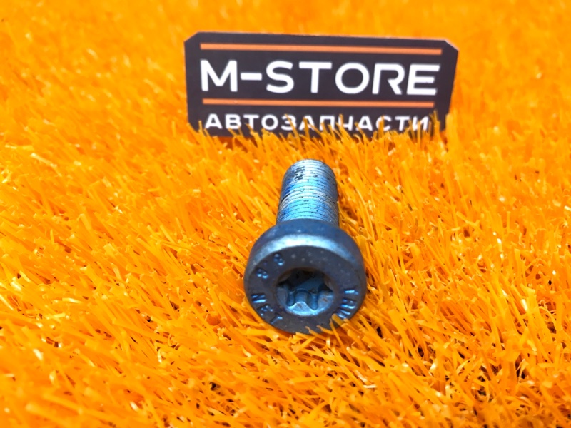 болт подвески, 50 рублей, Красноярск