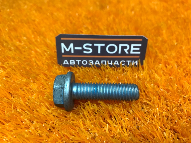 болт подвески, 50 рублей, Красноярск