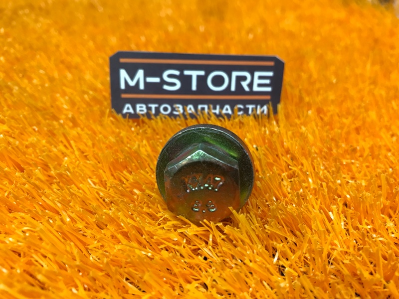 болт подвески, 50 рублей, Красноярск