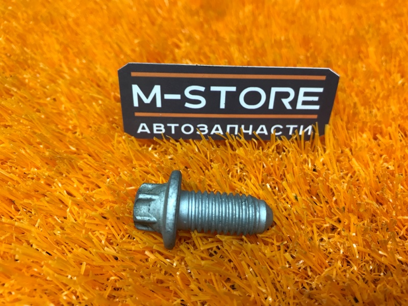 болт подвески, 50 рублей, Красноярск