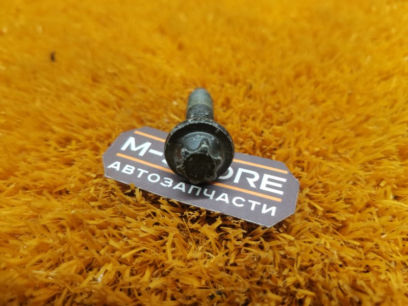 болт подвески, 50 рублей, Красноярск