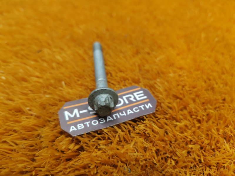 болт подвески, 50 рублей, Красноярск