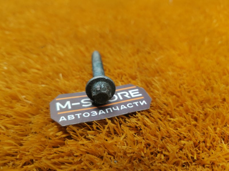 болт подвески, 50 рублей, Красноярск