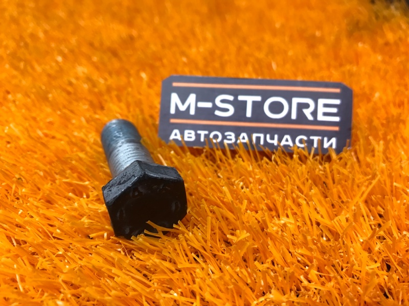 болт подвески, 50 рублей, Красноярск