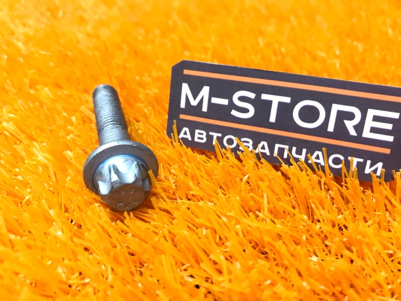 болт подвески, 50 рублей, Красноярск