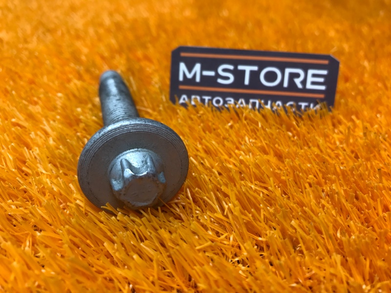 болт подвески, 100 рублей, Красноярск