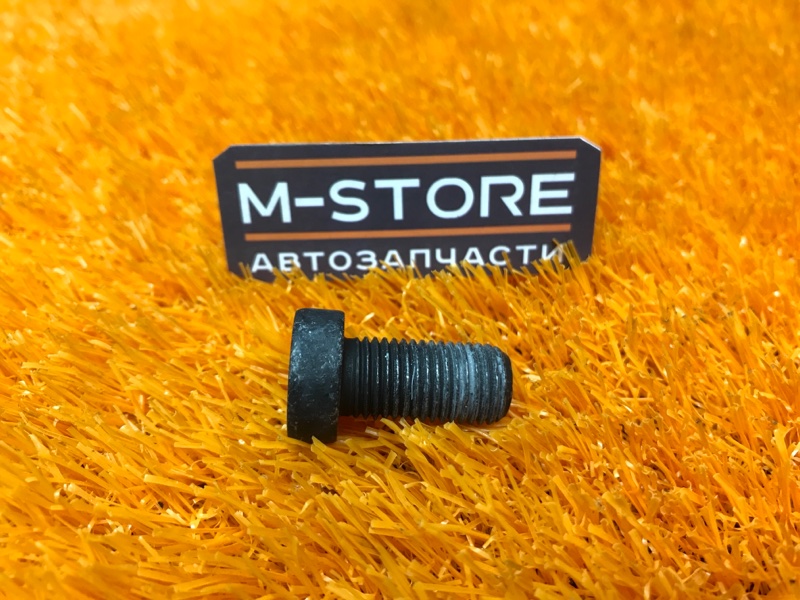 болт подвески, 50 рублей, Красноярск