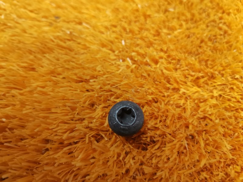 болт подвески, 50 рублей, Красноярск