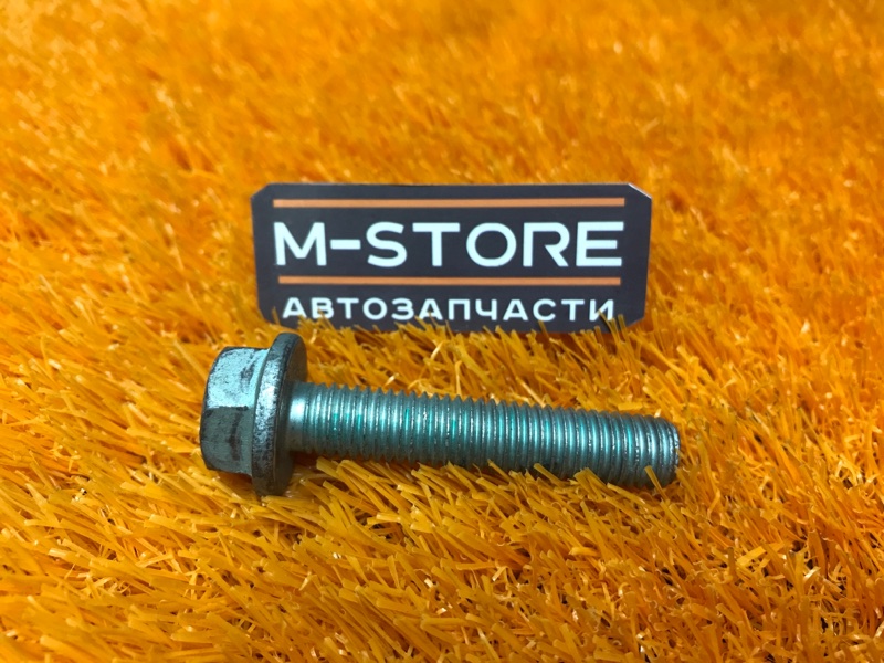 болт подвески, 50 рублей, Красноярск