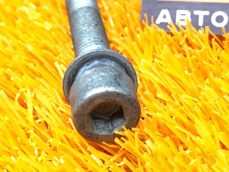 болт подвески, 100 рублей, Красноярск