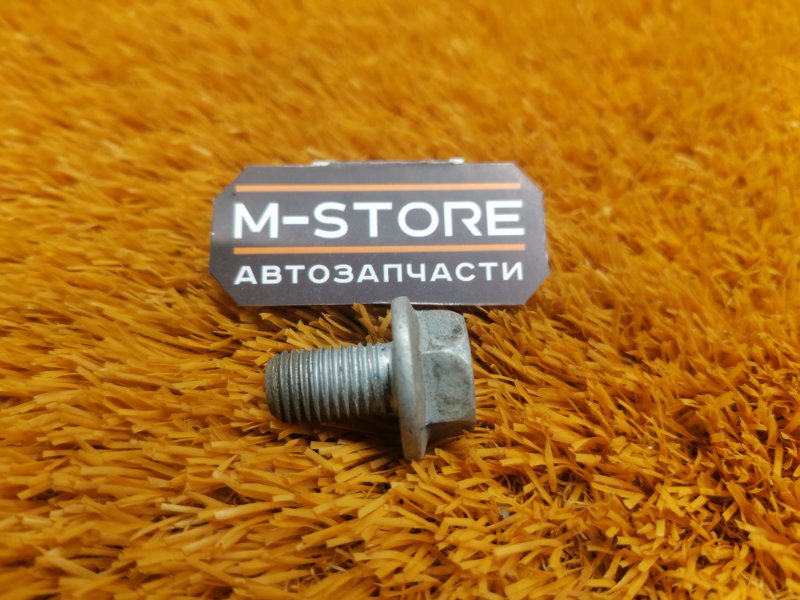 болт подвески, 50 рублей, Красноярск