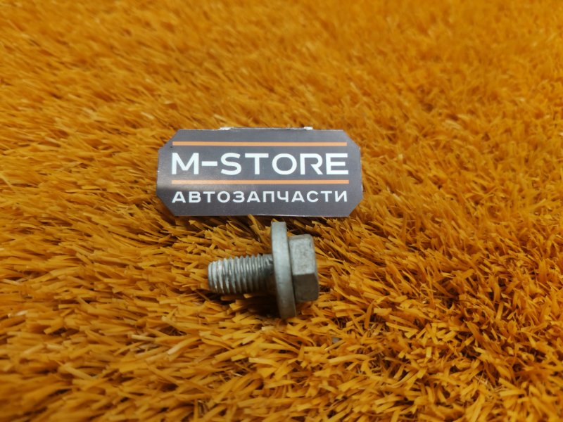 болт подвески, 50 рублей, Красноярск