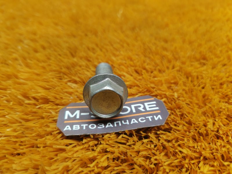 болт подвески, 50 рублей, Красноярск