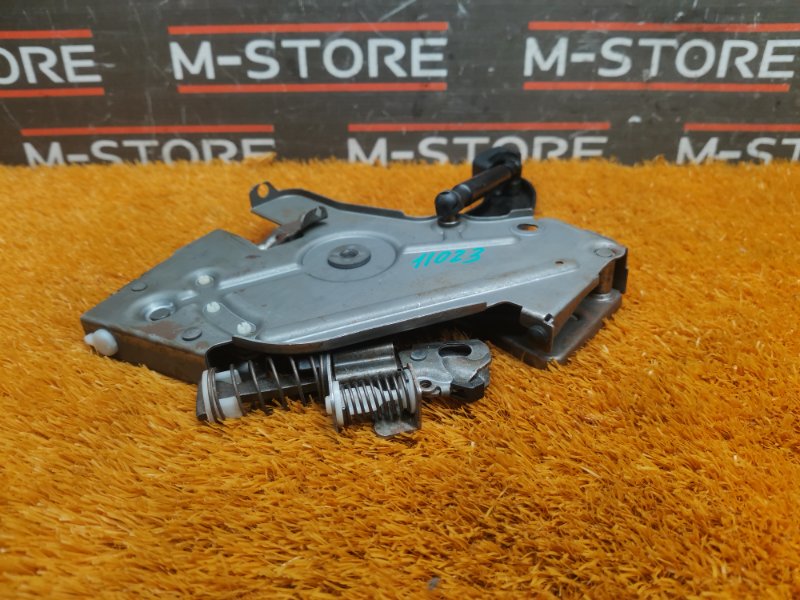 Педаль стояночного тормоза, 500 рублей, Красноярск