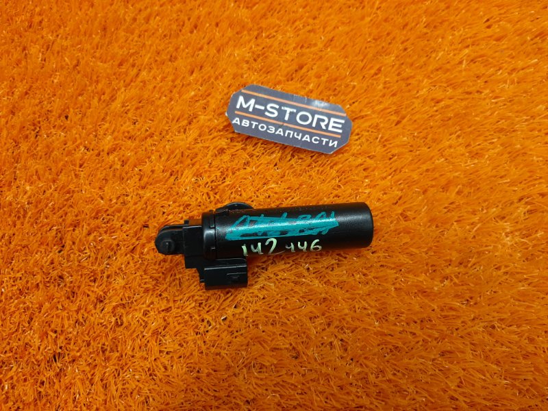 Амортизатор бардачка, 630 рублей, Красноярск