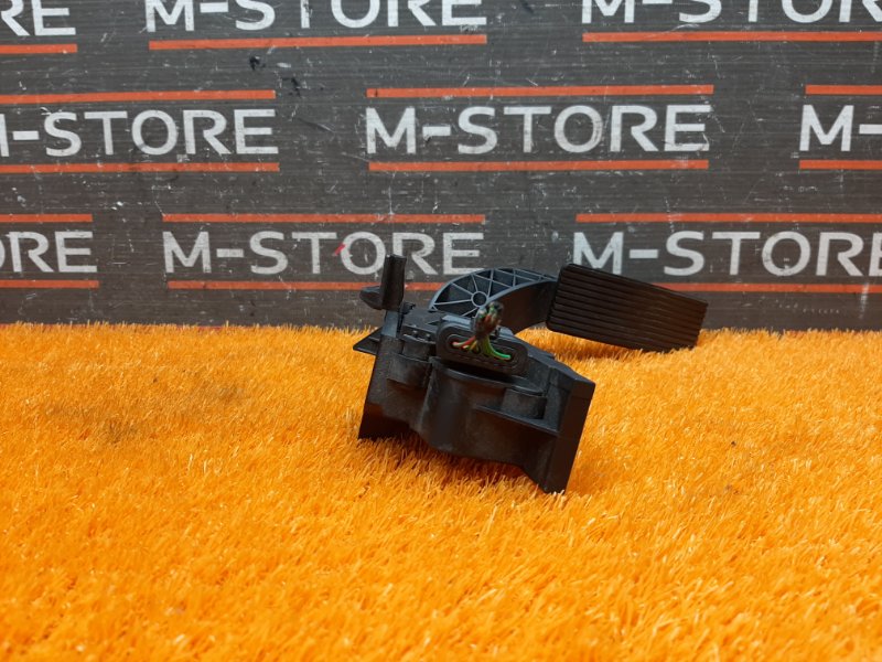 педаль газа, 1290 рублей, Красноярск