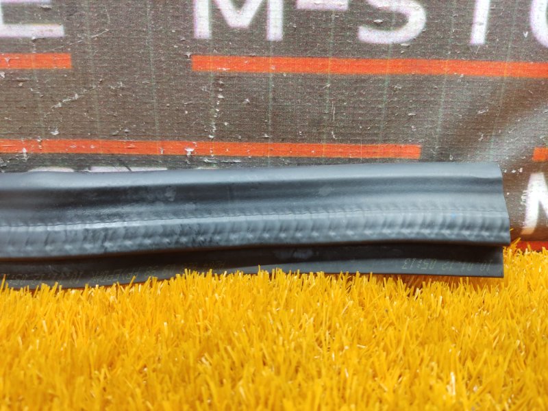 Уплотнитель капота, 450 рублей, Красноярск