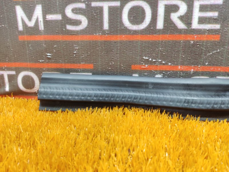 Уплотнитель капота, 450 рублей, Красноярск