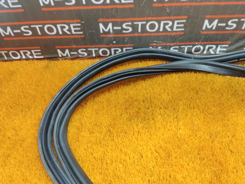 Уплотнитель багажника, 610 рублей, Красноярск