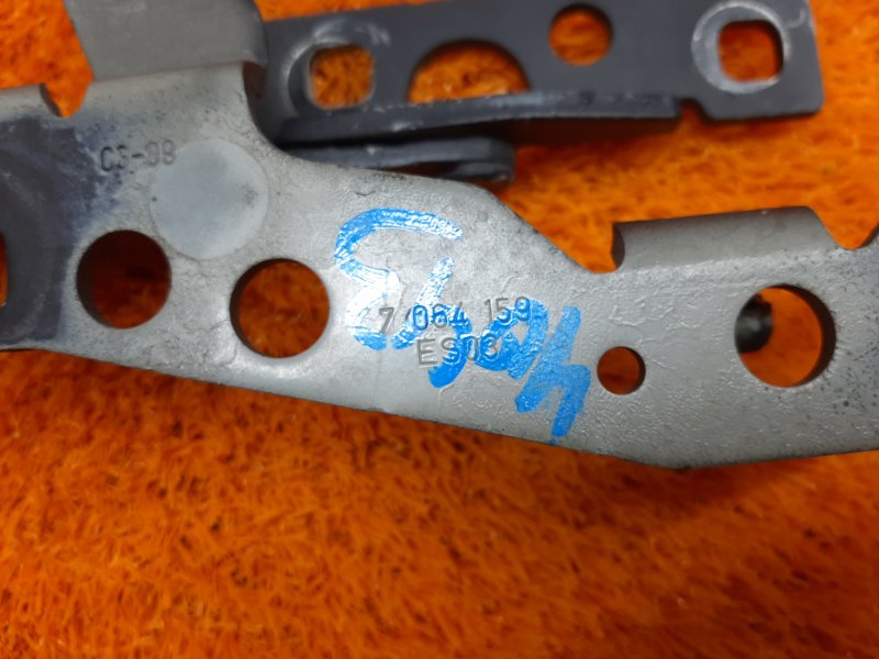 петля капота, 1000 рублей, Красноярск