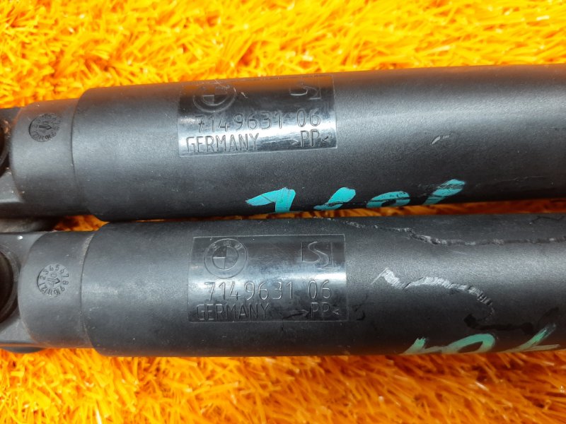 амортизатор багажника, 700 рублей, Красноярск