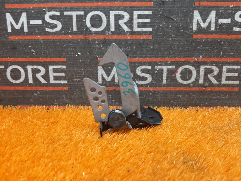 замок капота, 500 рублей, Красноярск