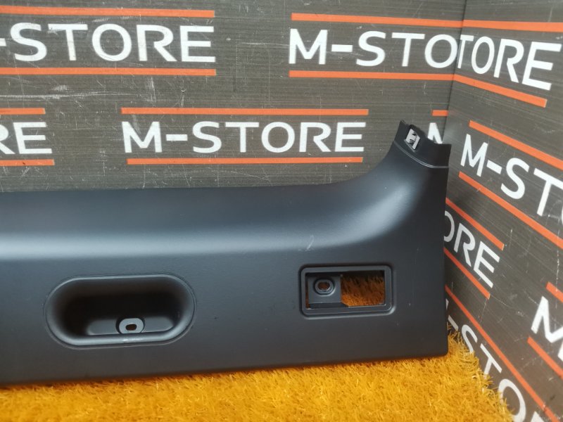 обшивка двери багажника, 350 рублей, Красноярск