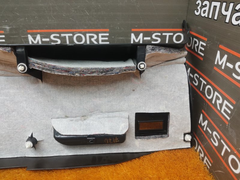 обшивка двери багажника, 980 рублей, Красноярск