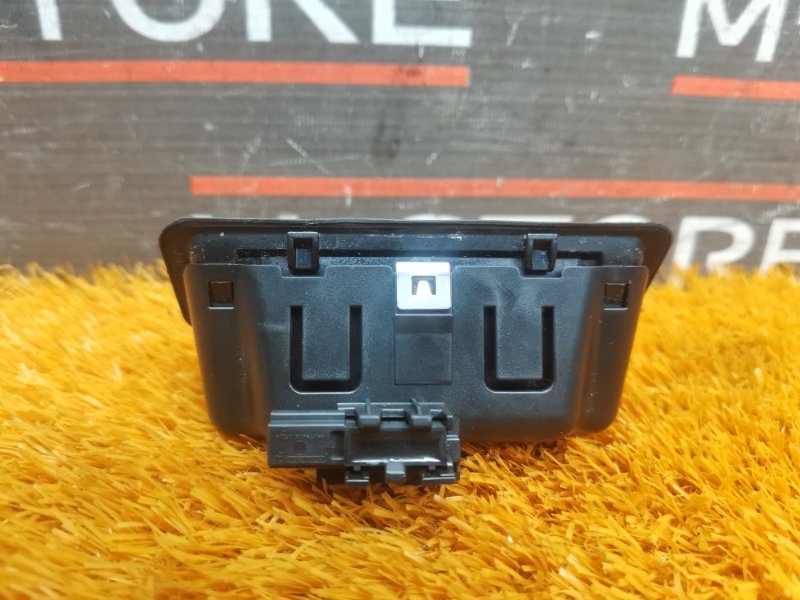 ручка багажника, 1000 рублей, Красноярск