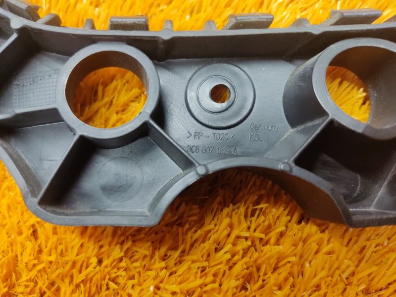 крепление бампера, 500 рублей, Красноярск