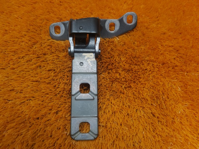 петля багажника, 500 рублей, Красноярск