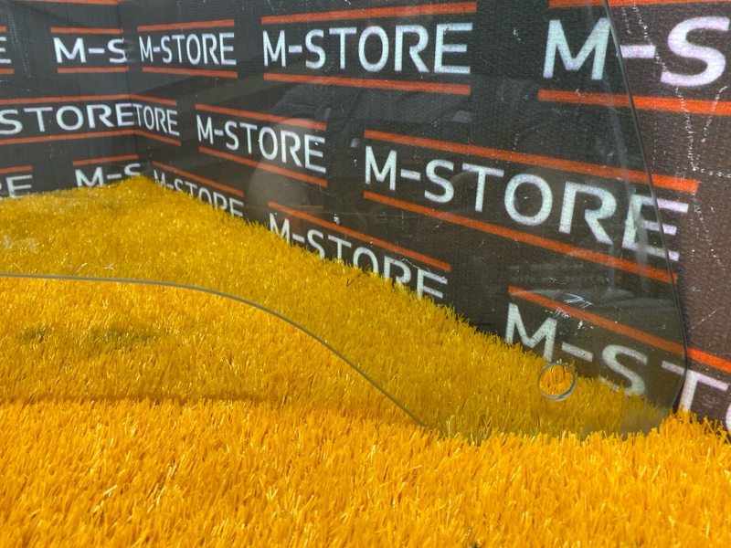 Стекло боковое, 850 рублей, Красноярск