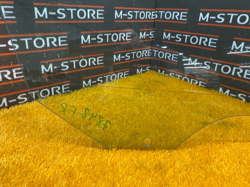 Стекло боковое, 850 рублей, Красноярск