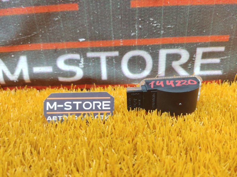 плафон освещения, 200 рублей, Красноярск