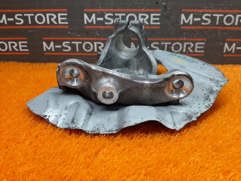 кулак поворотный, 500 рублей, Красноярск