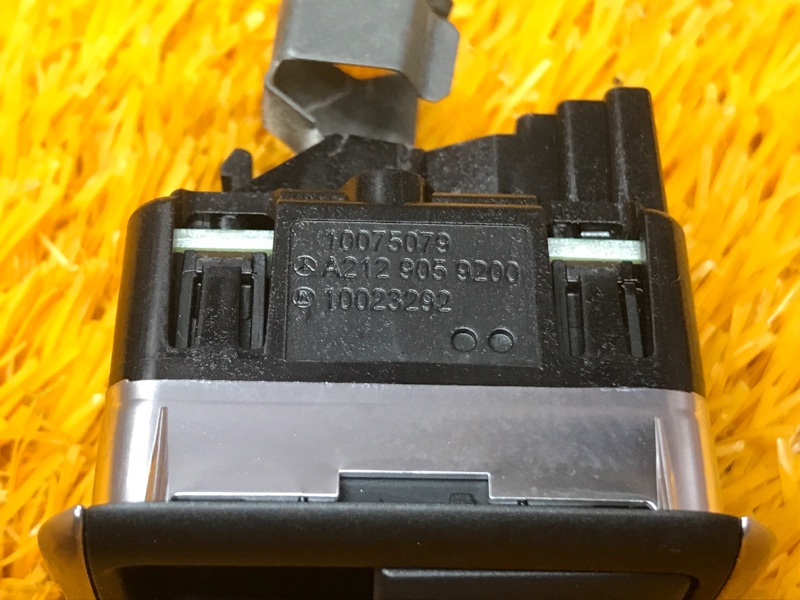 Кнопка открывания багажника, 350 рублей, Красноярск