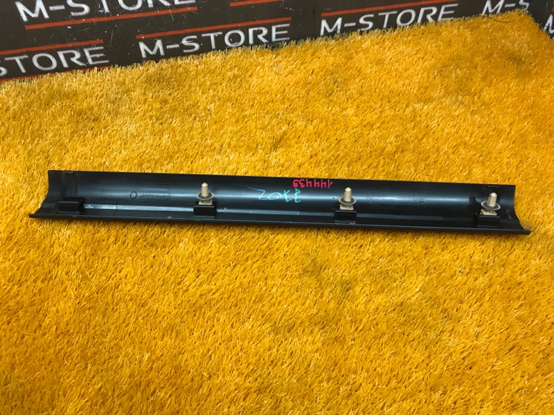 Накладка на порог салона, 150 рублей, Красноярск