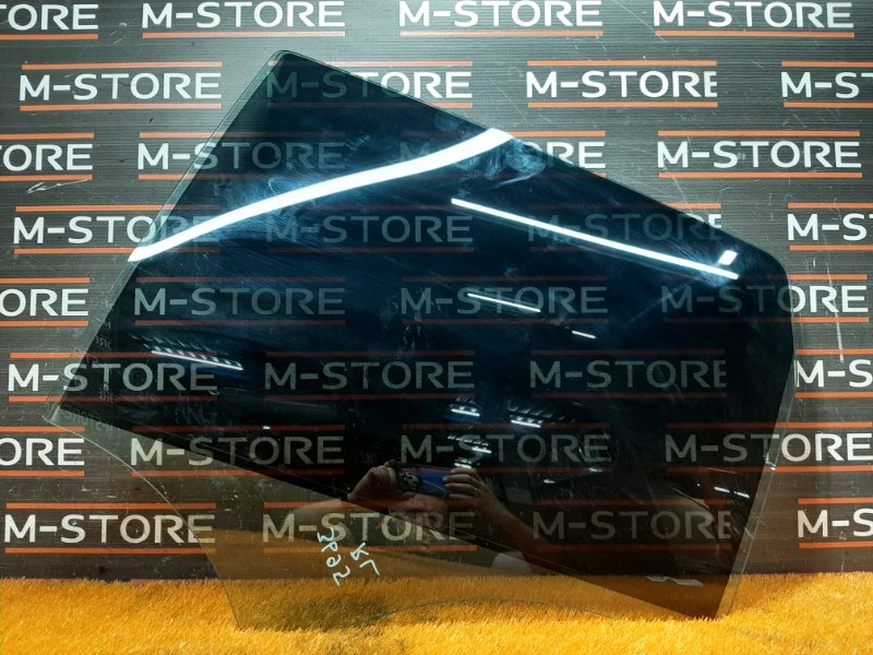 Стекло боковое, 1040 рублей, Красноярск