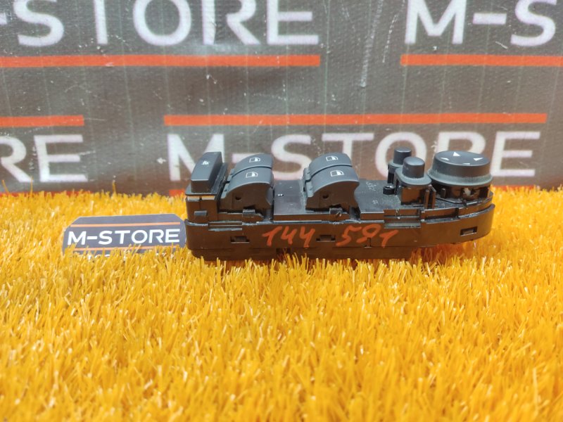 Блок управления стеклоподъемниками, 1000 рублей, Красноярск