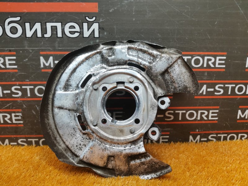 кулак поворотный, 1000 рублей, Красноярск