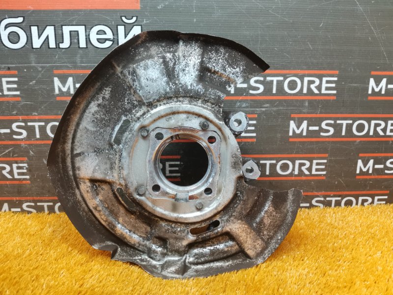 кулак поворотный, 1000 рублей, Красноярск