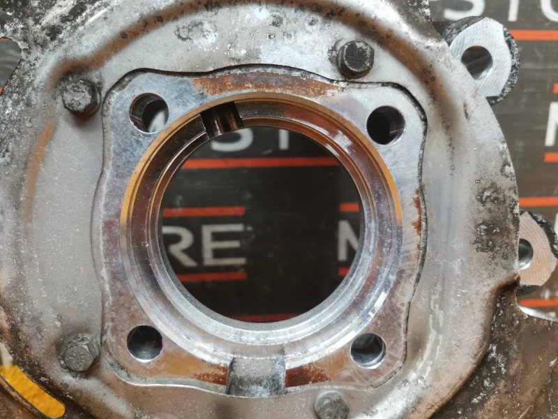 кулак поворотный, 1000 рублей, Красноярск