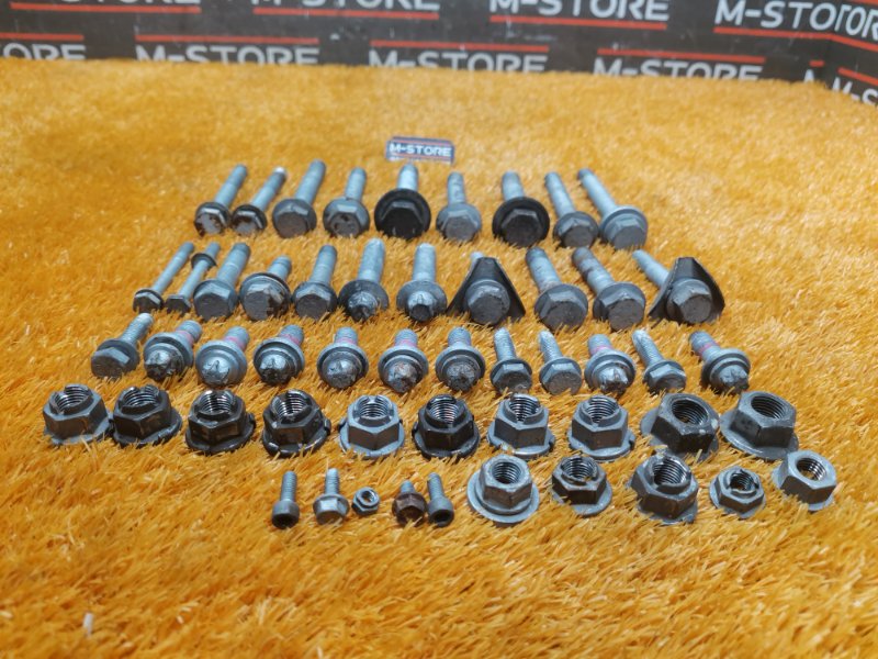 Болты и гайки задней подвески, 630 рублей, Красноярск