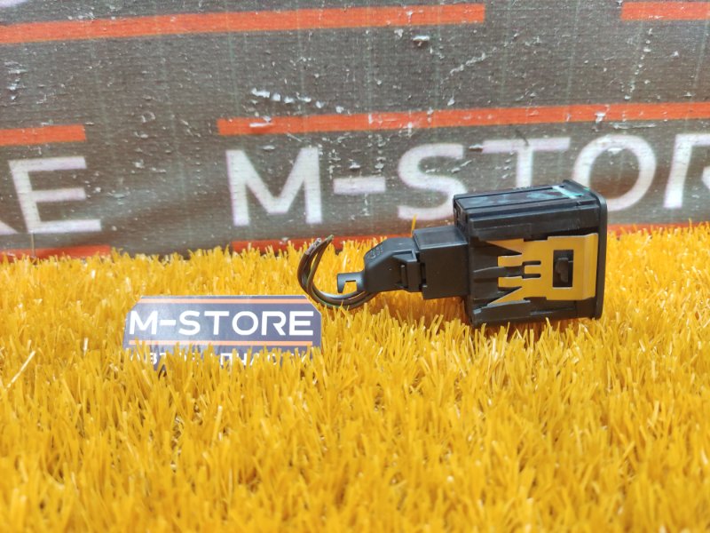 Кнопка освещения панели приборов, 250 рублей, Красноярск