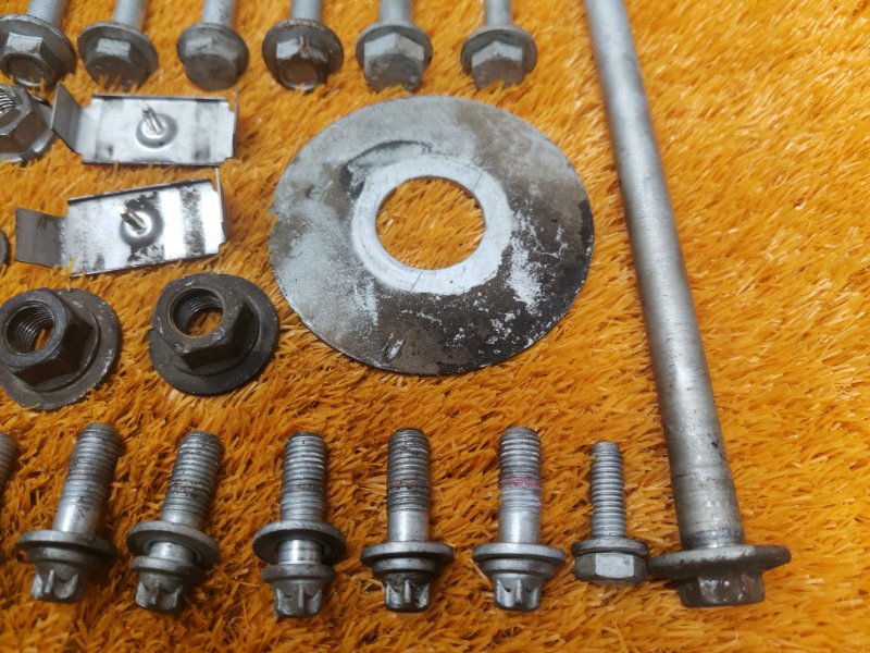 Болты и гайки задней подвески, 630 рублей, Красноярск