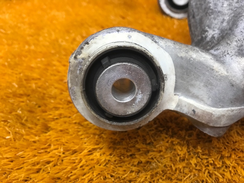 кулак поворотный, 2000 рублей, Красноярск